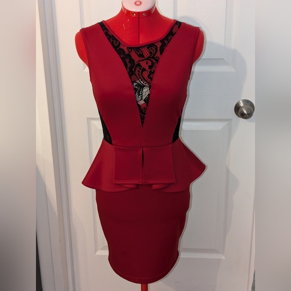 Dress - Picture 1 of 2